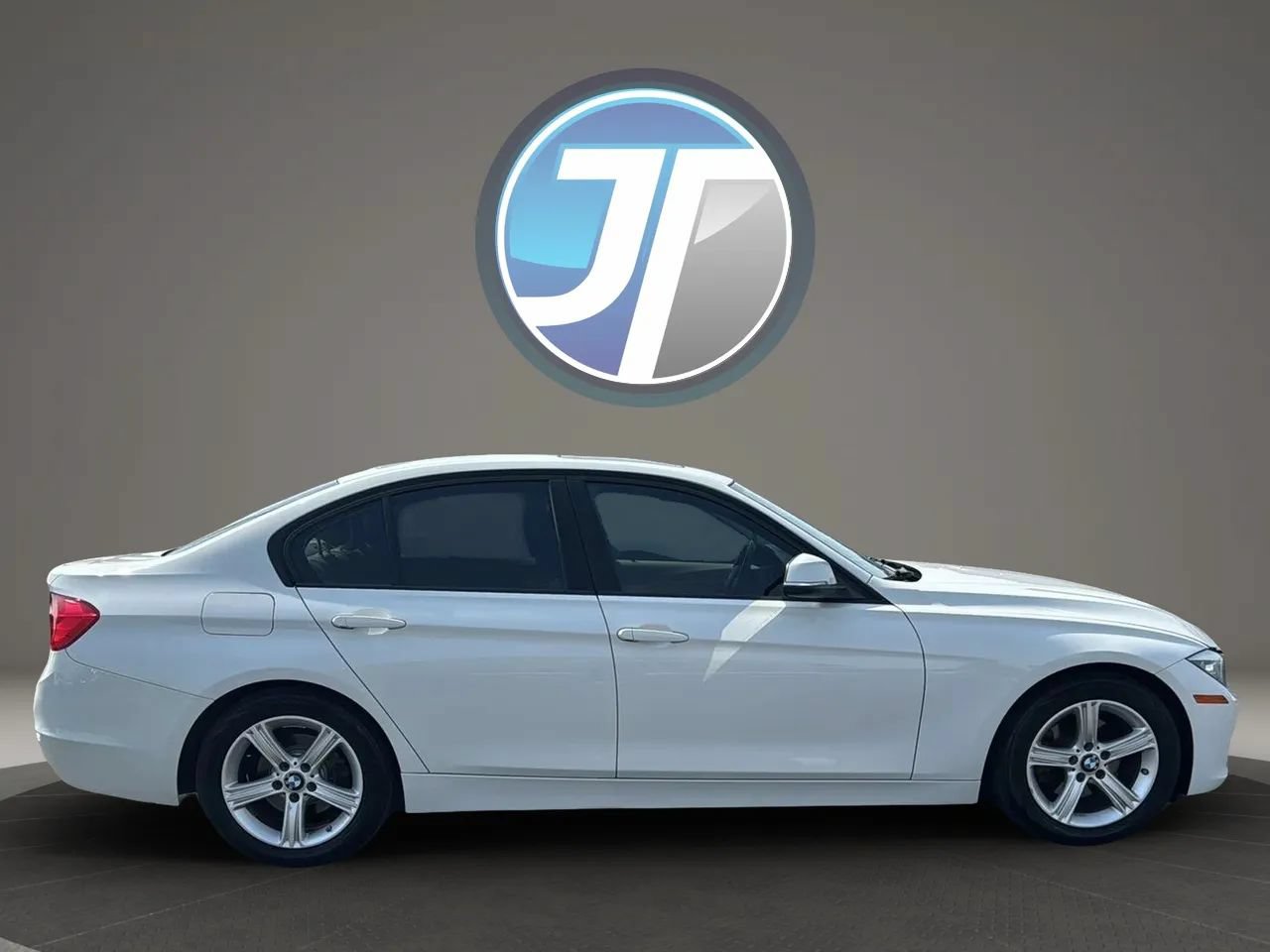 Used 2015 BMW 328i Sedan RWD image 4