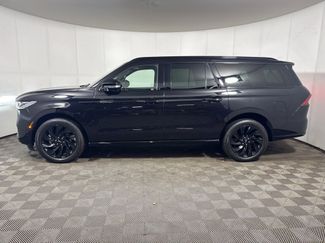 New 2025 Lincoln Navigator L Reserve w/ Jet Appearance Package AWD/4WD video 2