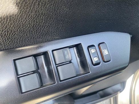 Certified 2018 Toyota RAV4 XLE FWD image 21