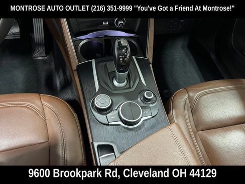 Used 2019 Alfa Romeo Stelvio AWD image 25