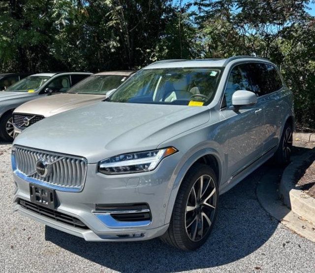 Used 2024 Volvo XC90 B6 Ultimate w/ Lounge Package AWD/4WD image 2