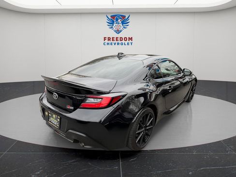 Used 2025 Toyota GR86 Premium w/ ALL Weather Mat Package (TMS) image 7