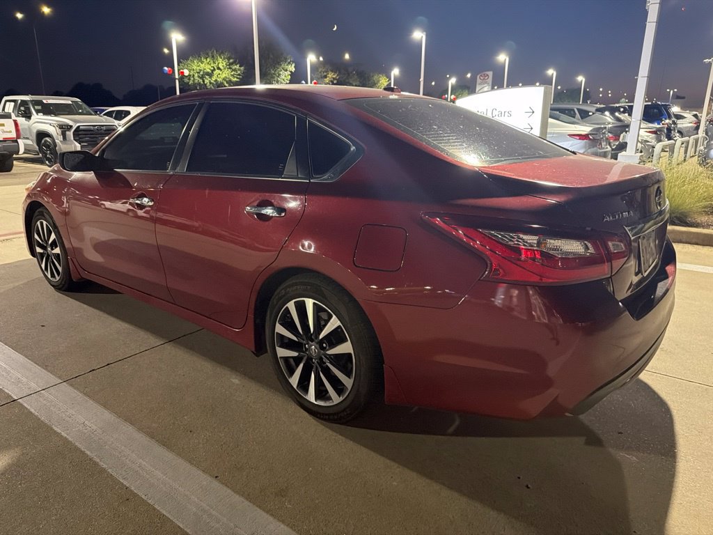Used 2017 Nissan Altima 2.5 SV FWD image 9