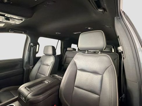 Used 2022 Chevrolet Tahoe Premier AWD/4WD image 22