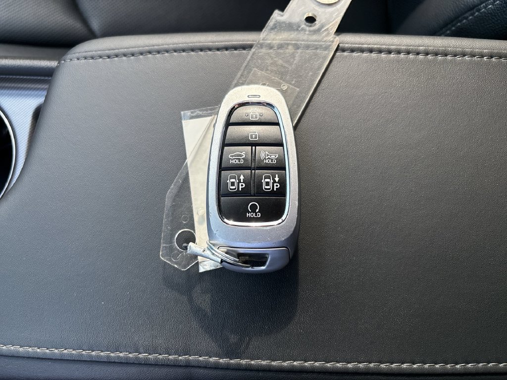 Used 2023 Hyundai Sonata Limited FWD image 33