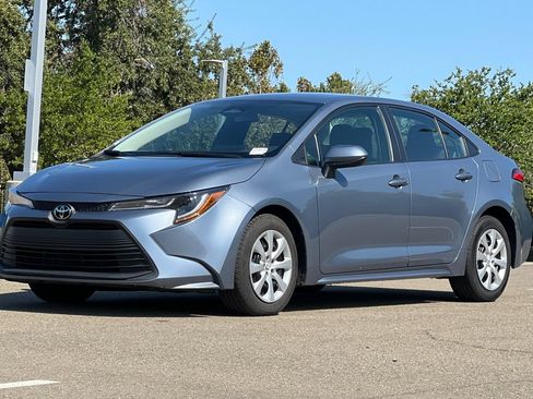 Used 2024 Toyota Corolla LE FWD image 9
