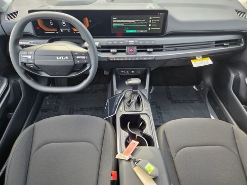 New 2026 Kia K4 FWD image 20