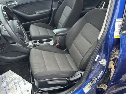 Used 2018 Kia Forte LX image 24