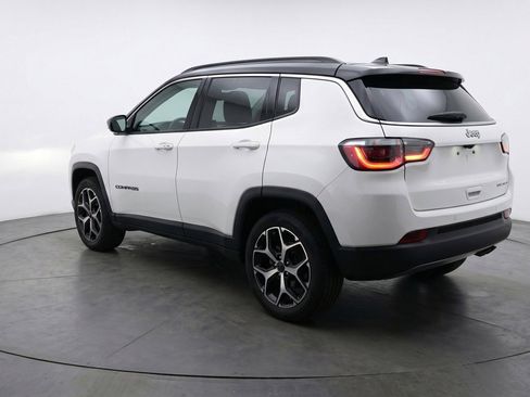 Used 2025 Jeep Compass Limited AWD/4WD image 6