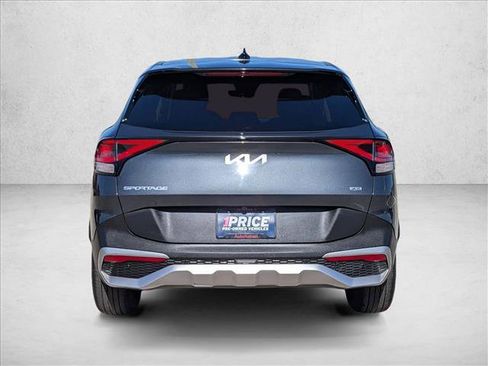 Used 2024 Kia Sportage LX image 7