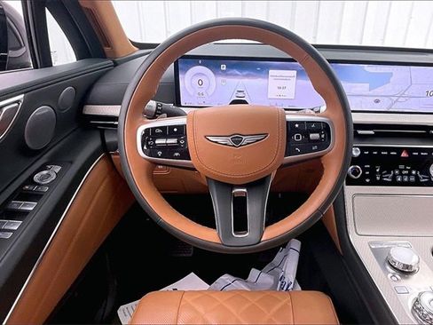 Used 2025 Genesis GV80 3.5T Prestige image 5