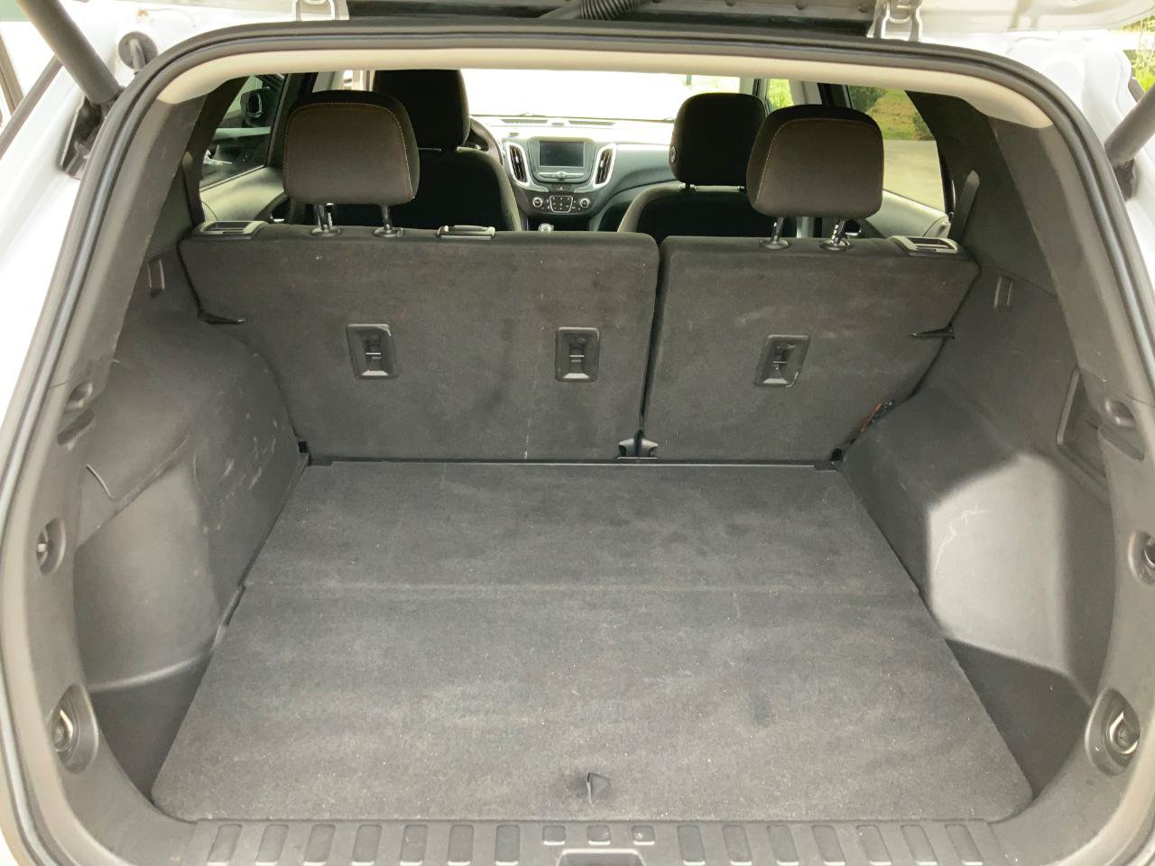 Used 2021 Chevrolet Equinox LT FWD image 11