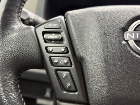 Used 2022 Nissan Frontier SV w/ Technology Package image 25