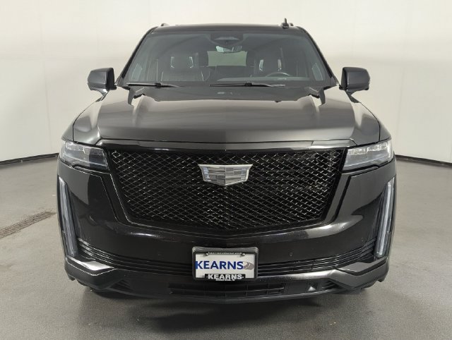 Used 2023 Cadillac Escalade Sport Platinum w/ LPO, ONYX Package AWD/4WD image 3