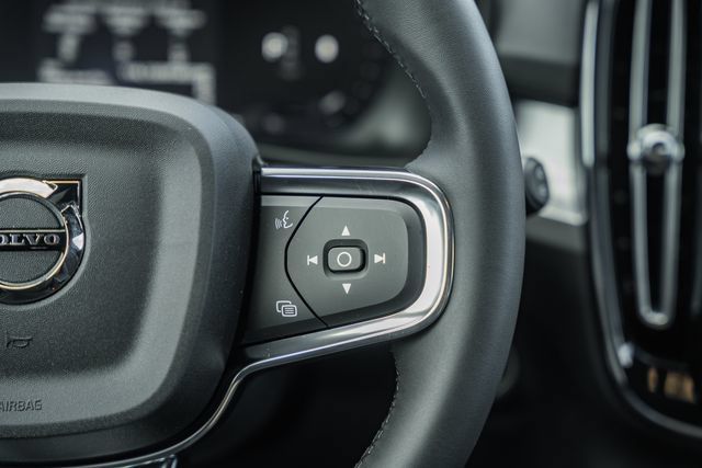New 2026 Volvo XC40 B5 Ultra w/ Climate Package AWD/4WD image 29