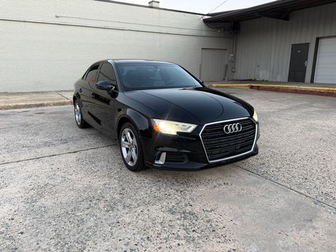 Used 2017 Audi A3 2.0T Premium FWD image 3