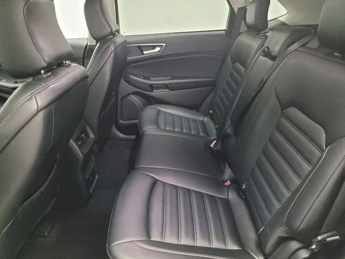 Used 2024 Ford Edge SEL image 18