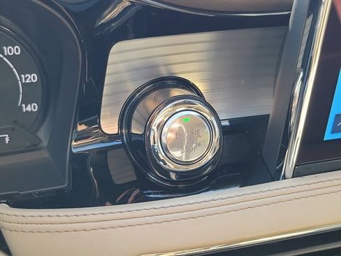 Used 2021 Lincoln Corsair AWD w/ Equipment Group 101A image 26