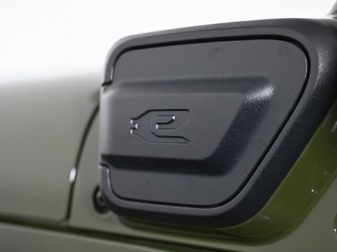 Used 2024 Jeep Wrangler High Altitude image 12