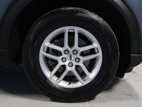 Used 2025 Ford Explorer Active image 38