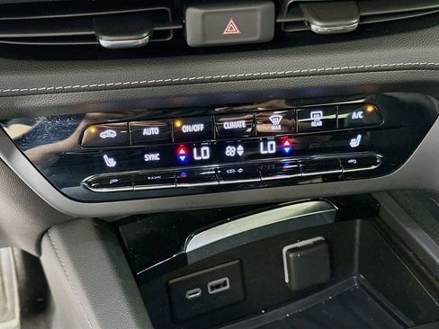 Used 2023 Buick Envision Preferred w/ Sport Touring Package AWD/4WD image 22
