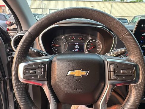 Used 2025 Chevrolet Blazer LT AWD/4WD image 16
