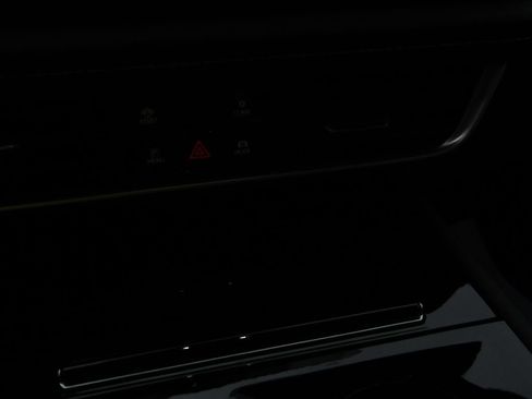 New 2026 Volkswagen Atlas Cross Sport SE AWD/4WD image 33