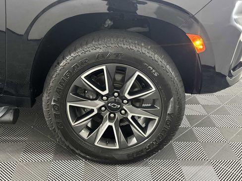 Used 2023 Chevrolet Tahoe Z71 w/ Luxury Package image 14