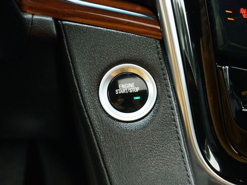 Used 2017 Cadillac Escalade Premium Luxury image 23