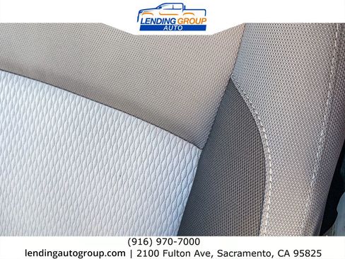Used 2019 Toyota Corolla LE w/ Carpet Mat Package (TMS) FWD image 24
