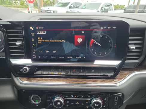 Used 2023 GMC Sierra 1500 Elevation image 21