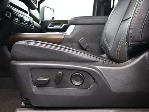 Used 2024 Chevrolet Silverado 2500 High Country w/ High Country Premium Package image 22