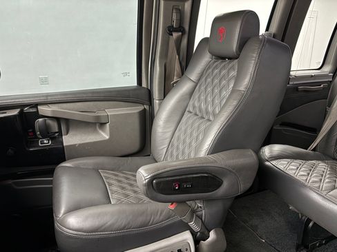 Used 2023 Chevrolet Express 2500 Extended RWD image 39
