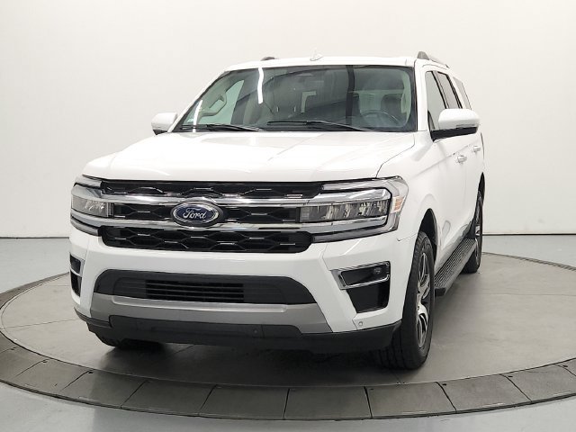 Used 2024 Ford Expedition Limited RWD image 4
