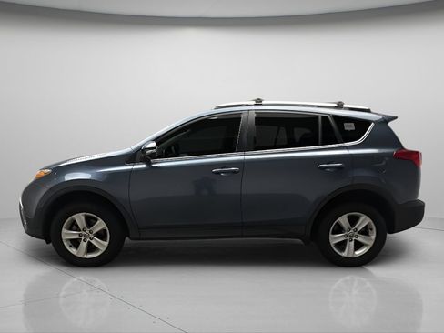 Used 2014 Toyota RAV4 XLE FWD image 3