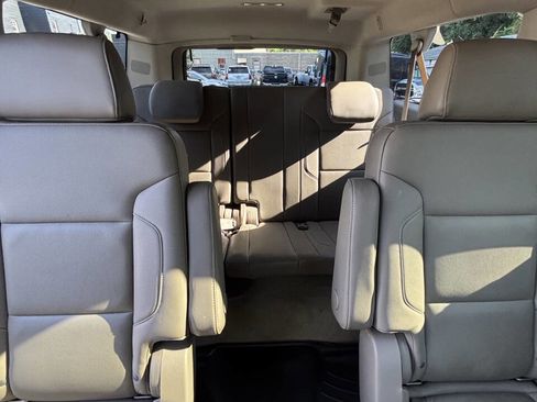 Used 2015 Chevrolet Suburban LTZ AWD/4WD image 34