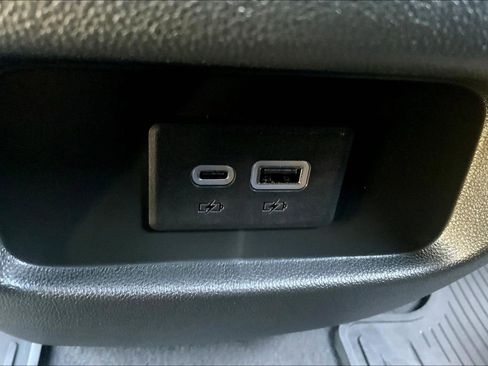 New 2025 Cadillac XT5 Luxury image 21