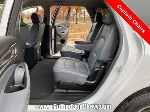 Used 2021 Buick Enclave Premium image 32