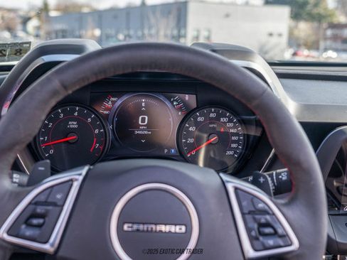 Used 2019 Chevrolet Camaro ZL1 image 31