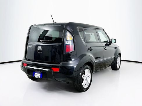 Used 2011 Kia Soul + w/ Audio Pkg FWD image 7
