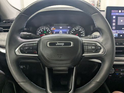 Used 2022 Jeep Compass Latitude AWD/4WD image 13