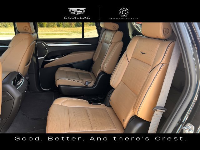 Used 2025 Cadillac Escalade Premium Luxury AWD/4WD image 31