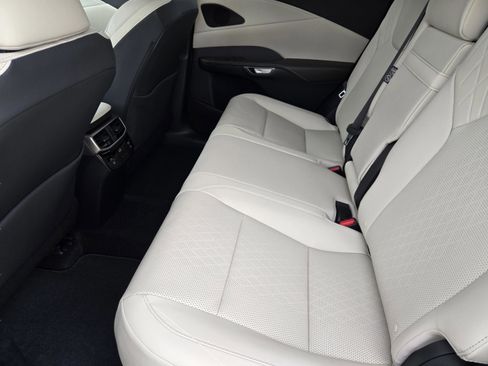 Used 2026 Lexus RX 350 Premium Plus w/ Accessory Package (Z1) image 28