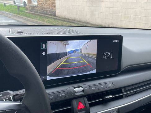 Used 2025 Kia K4 LXS image 22