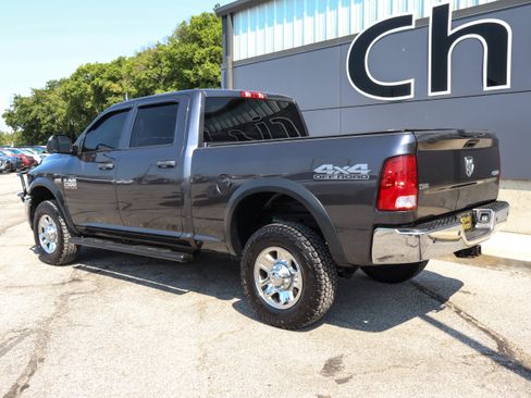 Used 2018 RAM 2500 Tradesman w/ Chrome Appearance Group AWD/4WD image 14