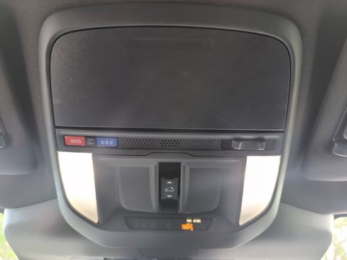 Used 2025 Subaru Forester Touring AWD/4WD image 44
