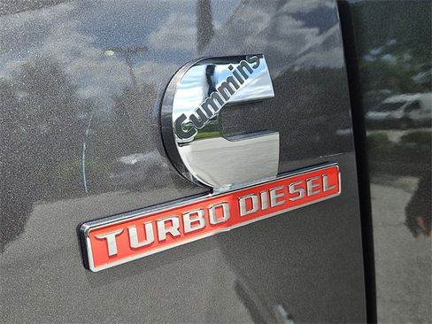 New 2025 RAM 2500 Limited image 10