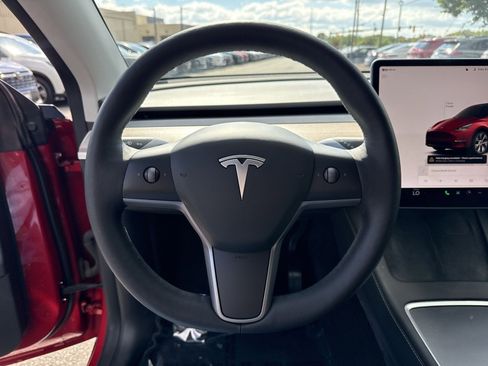 Used 2023 Tesla Model Y Long Range AWD/4WD image 16