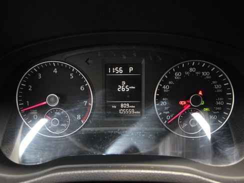 Used 2013 Volkswagen Passat 2.5 S FWD image 17