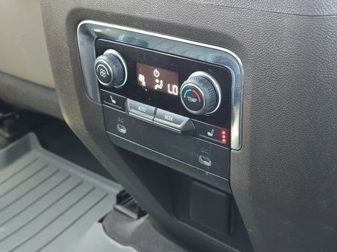 Used 2022 Chevrolet Suburban Z71 w/ Z71 Off-Road Package image 20